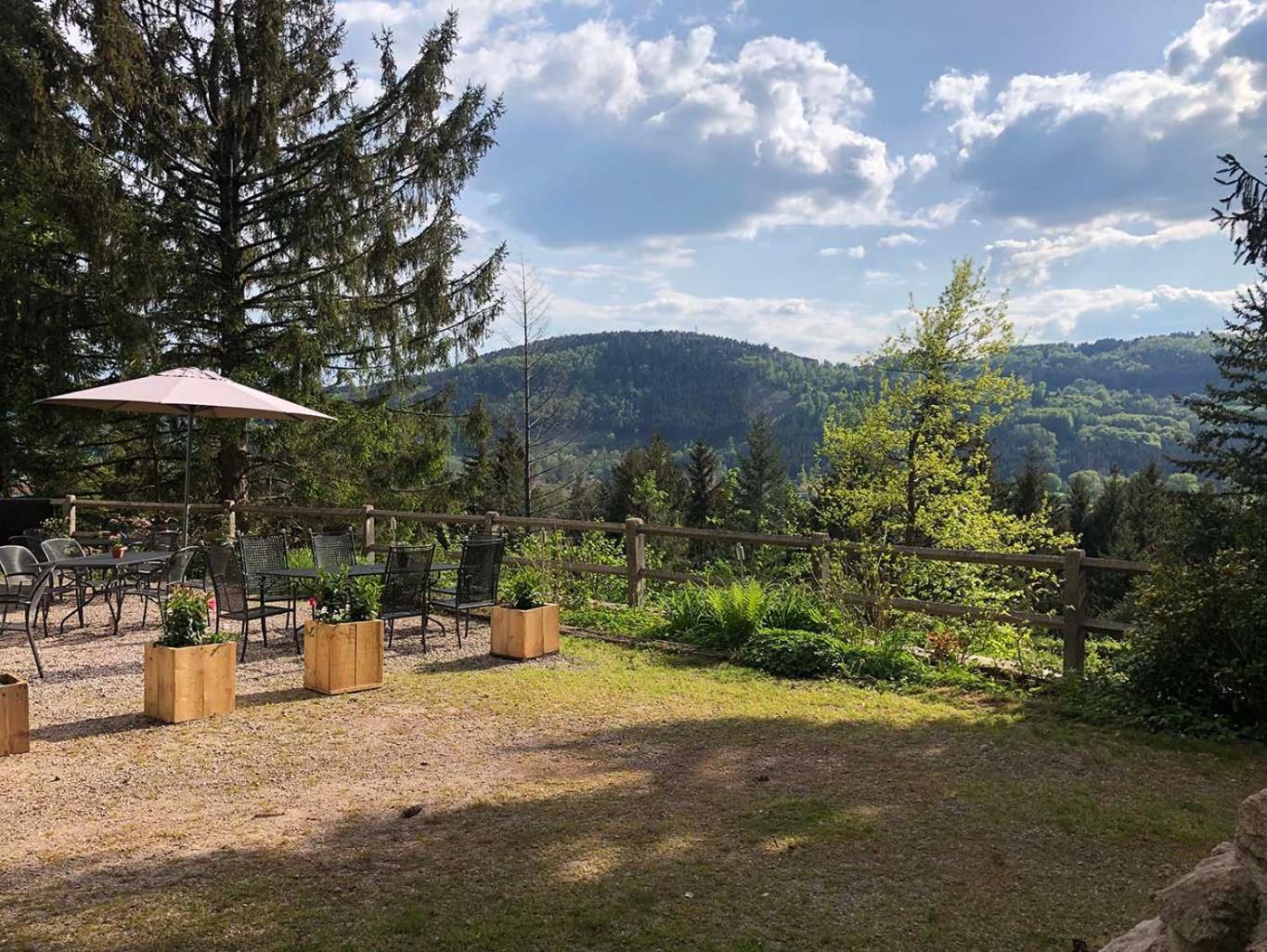 Camping Du Chateau Granges-sur-Vologne Eksteriør bilde