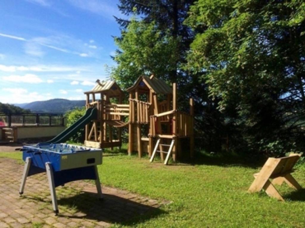 Camping Du Chateau Granges-sur-Vologne Eksteriør bilde